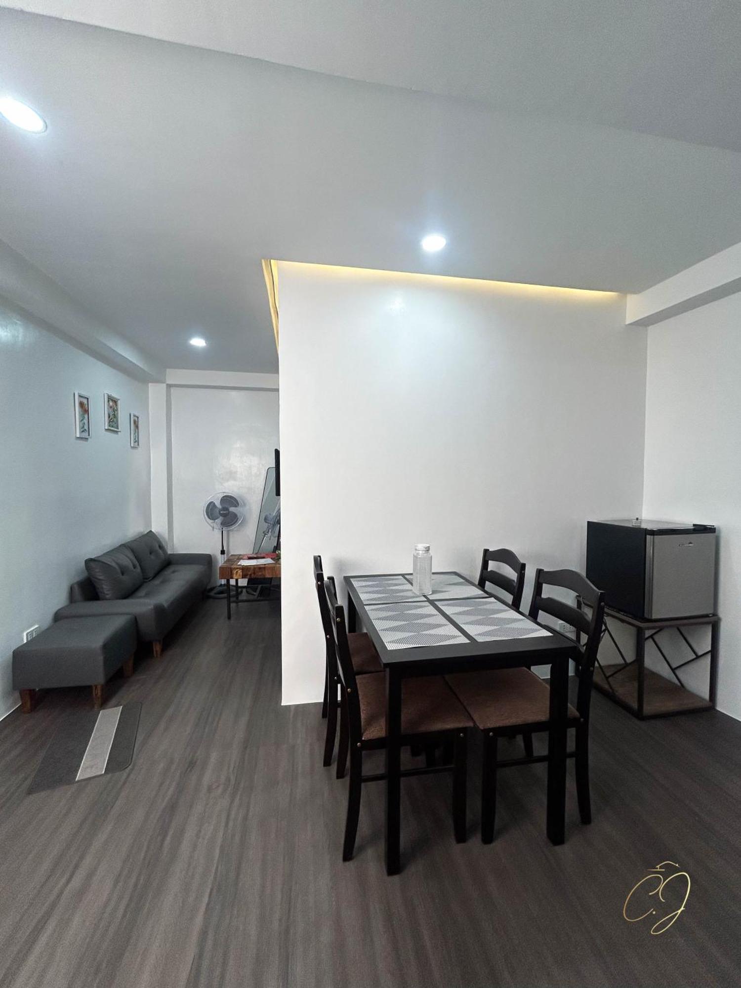 Cj Apartments Olongapo City Exteriör bild