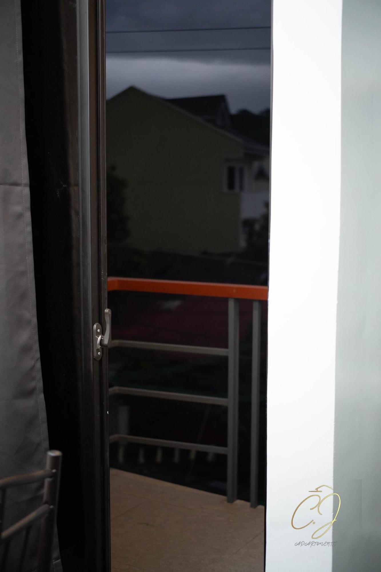 Cj Apartments Olongapo City Exteriör bild