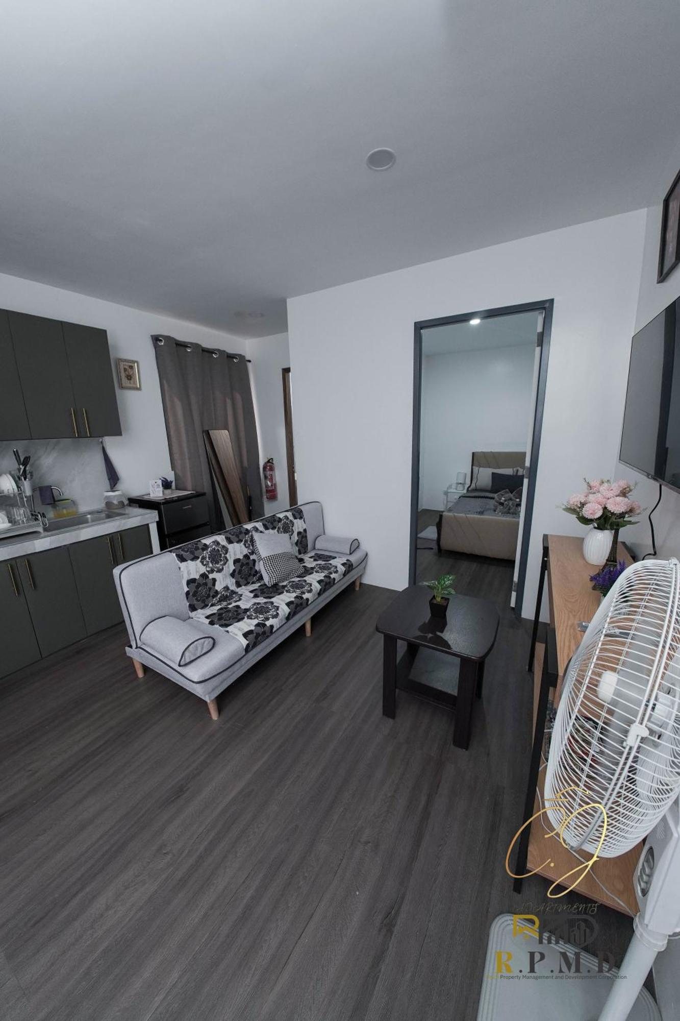 Cj Apartments Olongapo City Exteriör bild