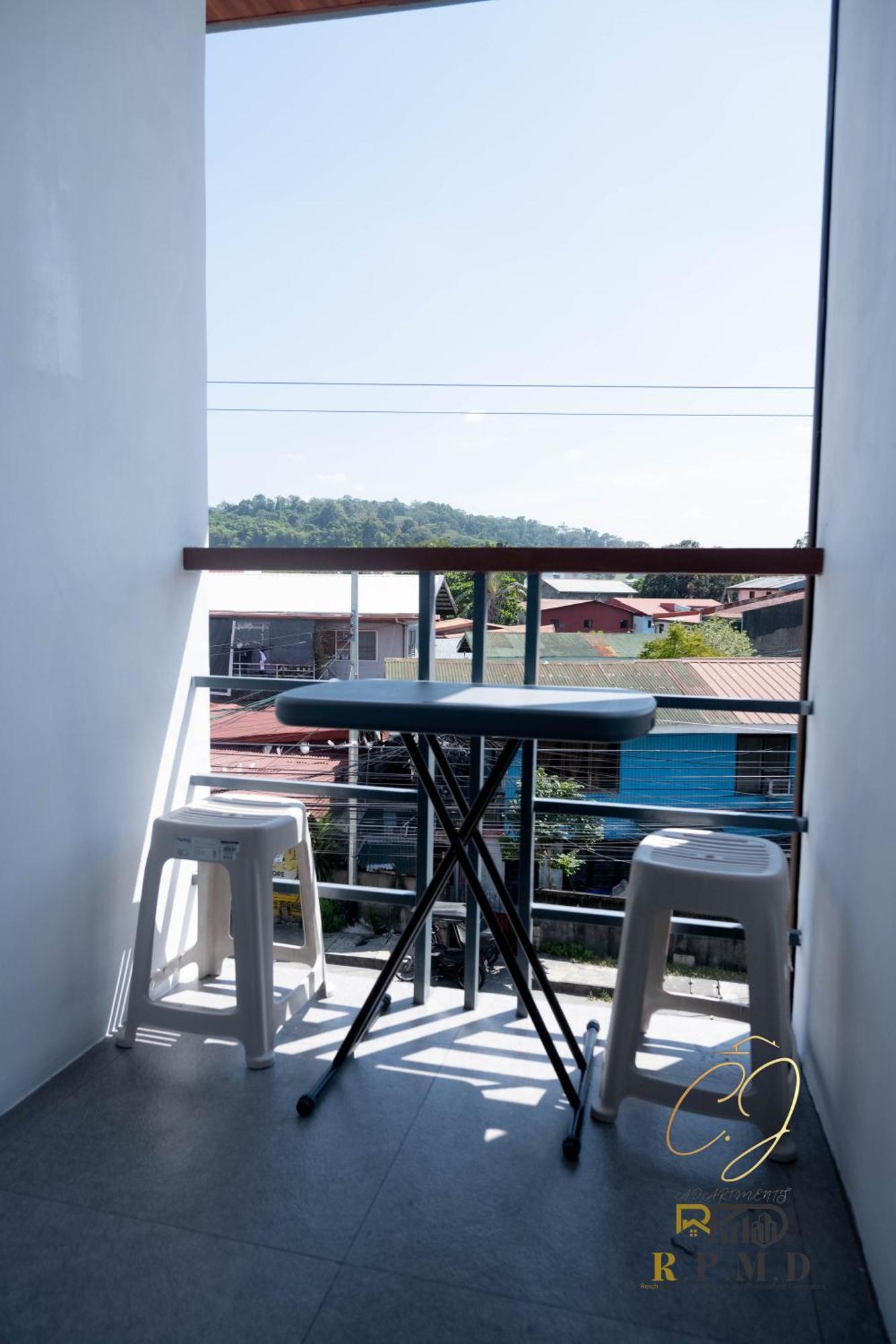 Cj Apartments Olongapo City Exteriör bild