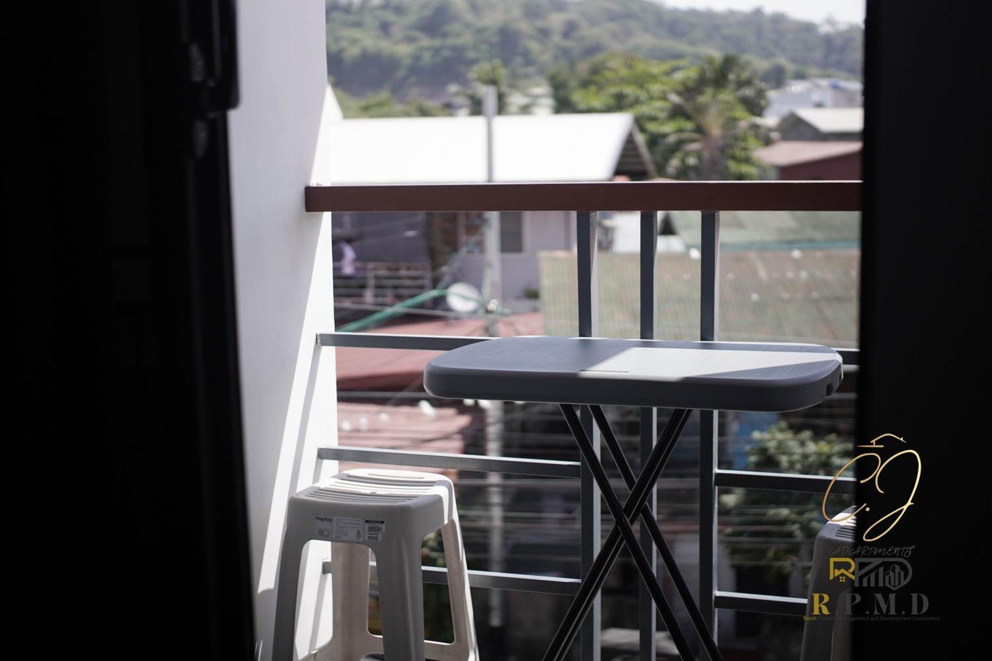 Cj Apartments Olongapo City Exteriör bild